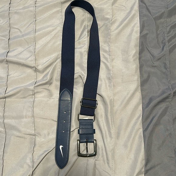 Nike belt - Picture 1 of 3